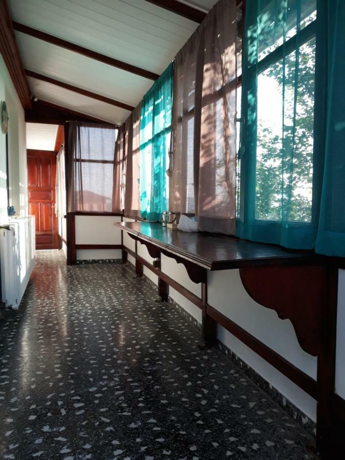 Atrium - Lafkos Villa Luaran gambar